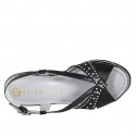 Sandalo da donna in pelle e camoscio stampato laminato nero con strass e zeppa 4 - Misure disponibili: 35, 43