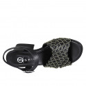 Sandalo da donna con cinturino in pelle nera con rete oro tacco 6 - Misure disponibili: 32, 45