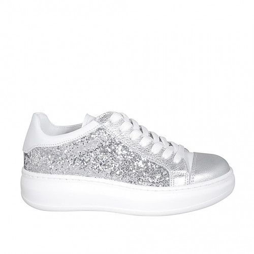 Woman's laced shoe with removable insole in white and laminated silver leather with glitter wedge heel 4 - Available sizes:  32, 42