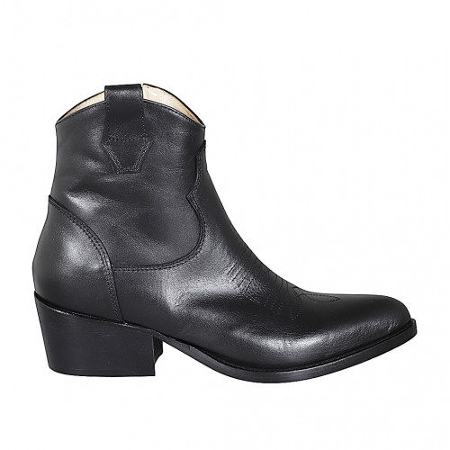 Woman's Texan ankle boot with zipper and embroidery in black leather heel 5 - Available sizes:  35, 46