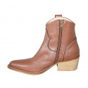Bottine Texan pour femmes avec fermeture éclair et broderie en cuir cognac talon 5 - Pointures disponibles:  32, 42, 43, 44, 46