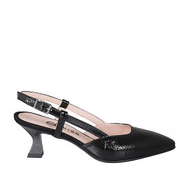 Woman's pointy slingback...
