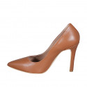 Woman's pointy pump in cognac brown leather with heel 10 - Available sizes:  31, 43, 44