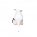 Chaussure ouverte à bout pointu pour femmes avec courroie et boucle en cuir blanc talon 10 - Pointures disponibles:  43