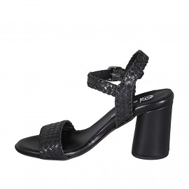 Woman's strap sandal in... 2