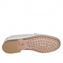 Mocassin avec accessoire argent pour femmes en cuir blanc talon 2 - Pointures disponibles:  45