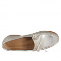 Mocassino da donna in pelle laminata platino con fiocco tacco 2 - Misure disponibili: 35, 42, 43