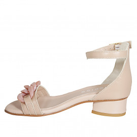 Woman's open shoe with ankle strap and chain in nude leather heel 3 - Available sizes:  32 2