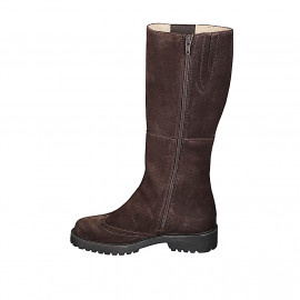 Stivale da donna con coda di rondine in punta, elastico laterale e cerniera interna in camoscio marrone scuro tacco 3 - Misure disponibili: 32, 33, 34, 35, 42, 43, 44, 45, 46 2