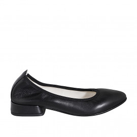 Woman's pointy-toe...