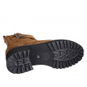 Stivaletto stringato anfibio da donna con cerniera interna e doppia fibbia in camoscio marrone tacco 5 - Misure disponibili: 32, 33, 35, 42, 43, 44, 45, 46