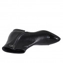 Stivaletto a punta da donna con cerniera interna in pelle nera e puntale in vernice nera con tacco 2 - Misure disponibili: 33, 34, 35, 42, 43, 44, 46
