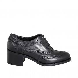 Woman's laced Oxford shoe in black leather with wingtip heel 5 - Available sizes:  32, 33, 34, 35, 42, 43, 44, 45, 47