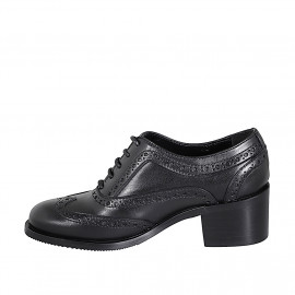 Woman's laced Oxford shoe in black leather with wingtip heel 5 - Available sizes:  32, 33, 34, 35, 42, 43, 44, 45, 47 2