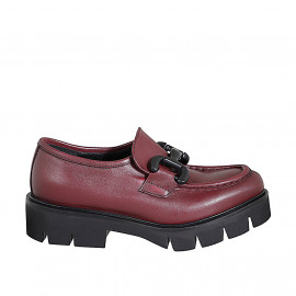 Mocassino da donna con elastico e accessorio in pelle bordeaux tacco 4 - Misure disponibili: 32, 33, 34, 35, 42, 43, 44, 45, 46, 47