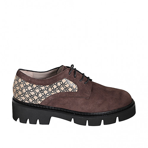 Woman's laced derby shoe in brown and...