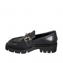 Woman's mocassin in black leather with golden accessory and heel 4 - Available sizes:  32, 34, 35, 42, 43, 44, 45, 46 2