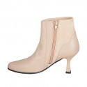 Stivaletto da donna in pelle nude e camoscio sabbia con cerniera tacco 7 - Misure disponibili: 32, 33, 35, 42, 43, 44, 45, 46