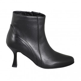 Woman's ankle boot with zipper in black leather and heel 7 - Available sizes:  32, 33, 34, 35, 42, 43, 44, 45, 46