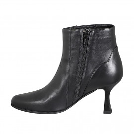 Woman's ankle boot with... 2
