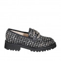 Mocassin pour femmes avec accessoire métallique en tissu bouclé noir, blanc et platine et cuir noir talon 3 - Pointures disponibles:  32, 33, 34, 35, 42, 43, 44, 45, 46