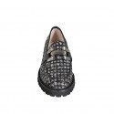 Mocassin pour femmes avec accessoire métallique en tissu bouclé noir, blanc et platine et cuir noir talon 3 - Pointures disponibles:  32, 33, 34, 35, 42, 43, 44, 45, 46
