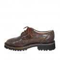 Scarpa stringata derby da donna in pelle vintage e camoscio marrone con coda di rondine tacco 3 - Misure disponibili: 32, 33, 34, 35, 42, 44, 45, 46