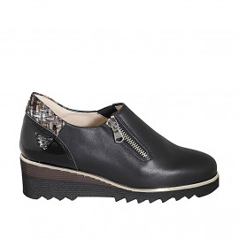 Zapato con cremalleras para mujer en piel y charol negro con estampa multicolor cuña 4 - Tallas disponibles:  32, 33, 34, 35