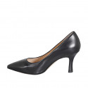Woman's pointy pump in black leather with heel 7 - Available sizes:  32, 33, 34, 35, 44, 45