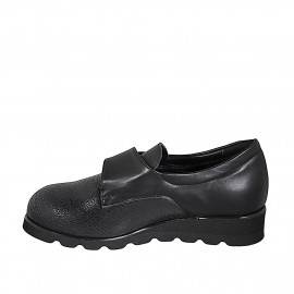 Zapato cerrado para mujer con velcro y plantilla extraíble en piel y piel elástica estampada color negro cuña 3 - Tallas disponibles:  33, 34, 35, 42, 43, 45, 46 2