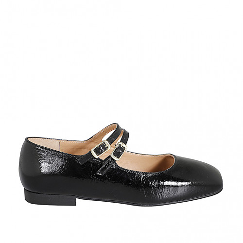 Woman's Mary Jane in black patent...