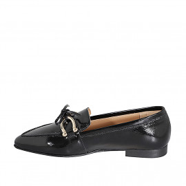 Woman's loafer with pointy tip, accessory and bow in black patent leather heel 2 - Available sizes:  33, 34, 35, 42, 43, 44, 45 2