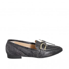 Mocasíno a punta para mujer en piel craquelada negra con accesorio y moño tacon 2 - Tallas disponibles:  33, 34, 35, 42, 43, 44, 45, 46