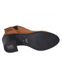 Stivaletto da donna con cerniera, elastico e punta tonda in camoscio color cuoio tacco 6 - Misure disponibili: 32, 33, 34, 35, 42, 44, 45, 46, 47