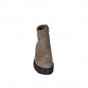 Stivaletto da donna in camoscio taupe con cerniera e motivo geometrico tacco 4 - Misure disponibili: 32, 33, 34, 35, 42, 43, 44, 45, 46