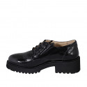 Chaussure derby pour femmes en cuir vernì noir avec elastiques talon 4 - Pointures disponibles:  33, 34, 35, 42, 43, 44, 45, 46