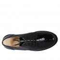 Scarpa stringata derby da donna in vernice nera con elastici tacco 4 - Misure disponibili: 33, 34, 35, 42, 43, 44, 45, 46