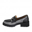 Mocassino da donna con accessorio in pelle nera e tessuto principe di Galles grigio tacco 4 - Misure disponibili: 33, 35, 42, 43, 44, 45