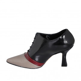 Scarpa stringata a punta in vernice nera, beige e bordeaux tacco 7 - Misure disponibili: 31, 32, 33, 35, 42, 43, 44, 45 2