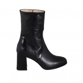 Woman's high ankle boot with zipper in black leather heel 7 - Available sizes:  33, 34, 35, 42, 43, 44, 46, 47