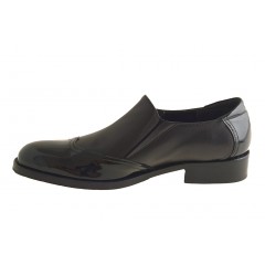 Men's elegant shoe with elastic bands and wingtip in black leather and patent leather - Available sizes:  49, 50 2