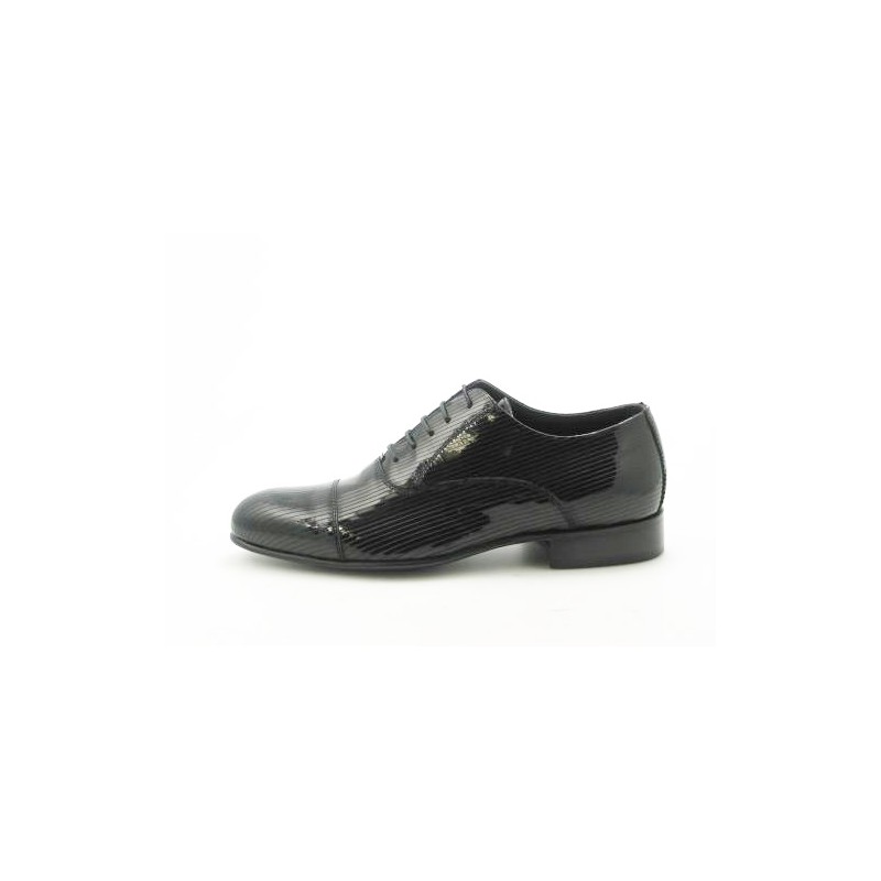 Men's laced oxford shoe with captoe in black patent leather - Available sizes:  36