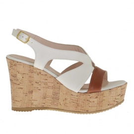 Sandale pour femmes en cuir blanc et cognac avec plateforme et talon compensé 9 - Pointures disponibles:  42