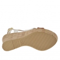 Sandalo da donna in pelle bianca e cuoio con plateau e zeppa in sughero 9 - Misure disponibili: 42