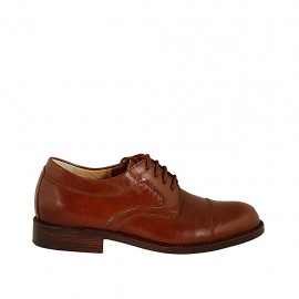 Scarpa stringata derby con puntale da uomo in pelle color cuoio - Misure disponibili: 36, 37, 38, 46, 47, 48, 49, 50