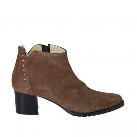 Woman's pointy ankle boot with zipper and studs in brown suede heel 5 - Available sizes:  42