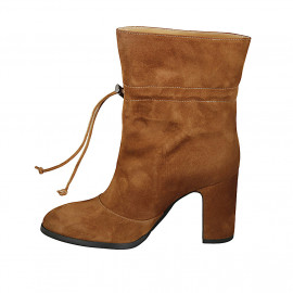 Woman's laced paperbag ankle boot in cognac brown suede heel 8 - Available sizes:  42, 43 2