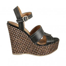 Woman's strap platform...