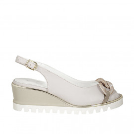 Sandale pour femmes avec chaîne en cuir gris tourterelle talon compensé 5 - Pointures disponibles:  42