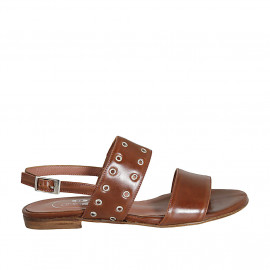 Woman's sandal in cognac...